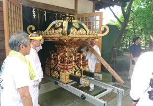 廣畑八幡宮　宵宮　神輿手前に